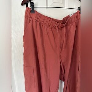 Old Navy Stretch Tech High Rise Jogger Size XL Brand New with Tags